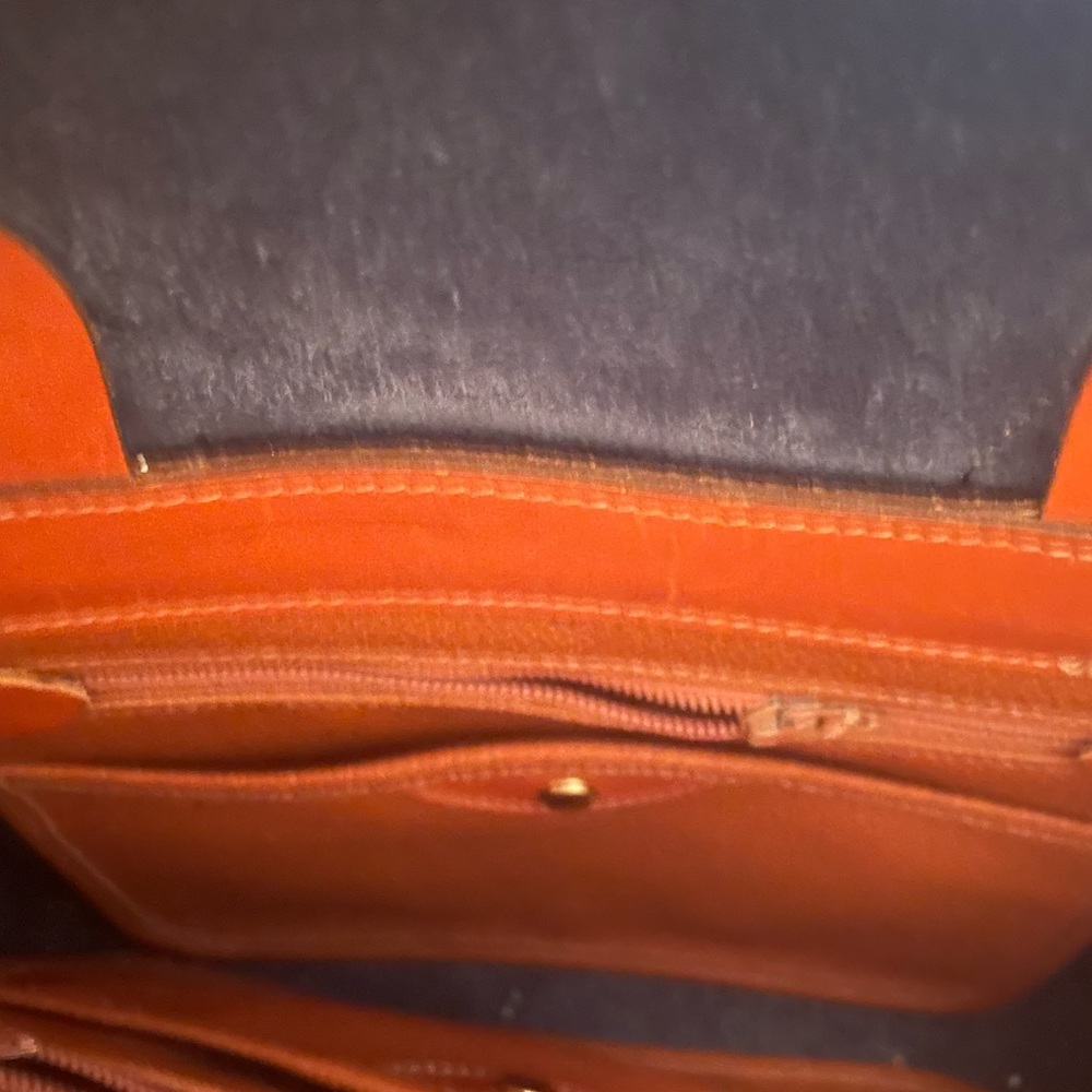 Vintage Dooney & Bourke - Picture 7 of 16